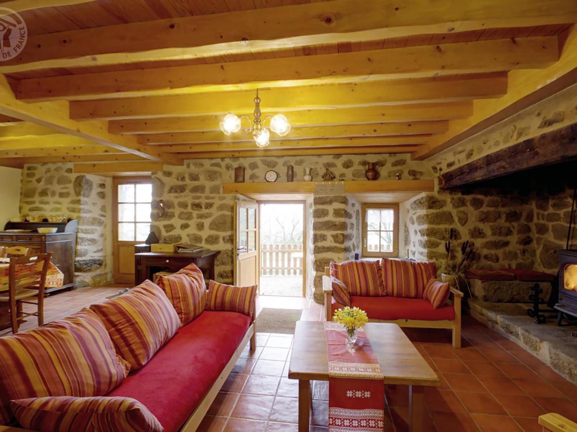 Charmant Gite Avec Terrasse, Cheminee Et Jardin, A Proximite Des Bois, Animaux Acceptes - Fr-1-496-205 Saint-Jean-Soleymieux Zewnętrze zdjęcie